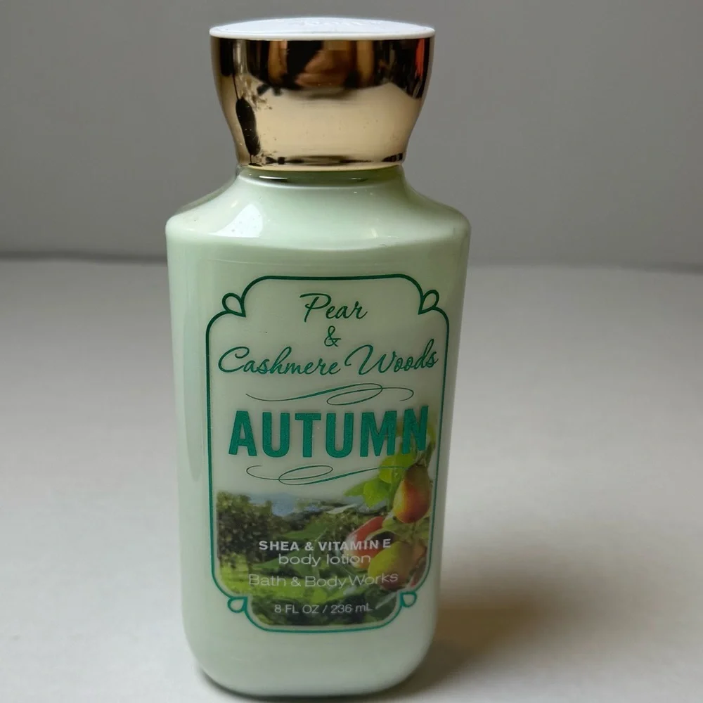BATH & BODY WORKS Autumn Pear & Cashmere Woods Body Lotion